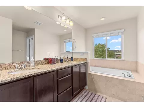 Bath - 562 Dakota Ct, Windsor, CO 80550 photo 4 of 7