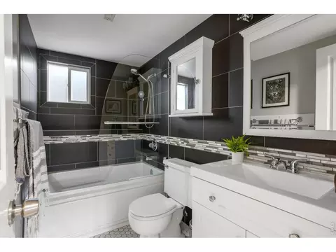 Bath - 2905 Vassar Dr, Boulder, CO 80305 photo 8 of 8