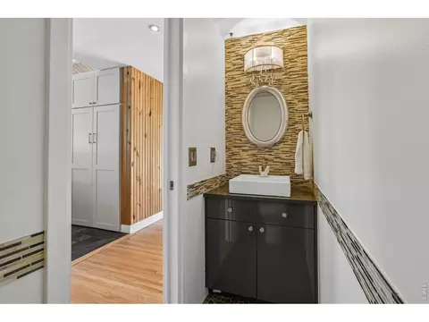 Bath - 2905 Vassar Dr, Boulder, CO 80305 photo 1 of 8