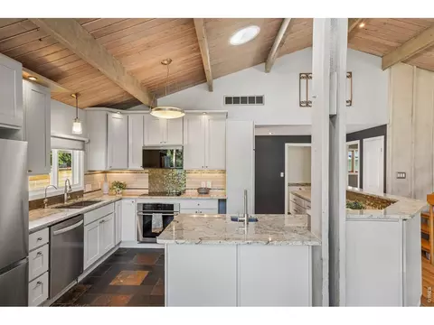 Kitchen - 2905 Vassar Dr, Boulder, CO 80305 photo 5 of 6