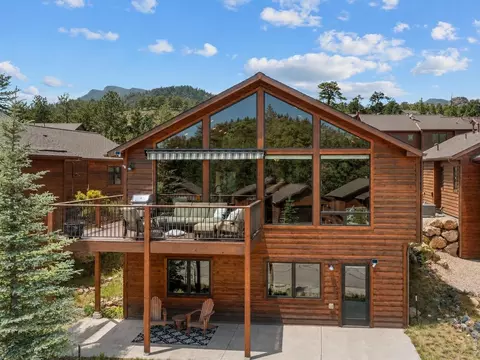 696 Moreau Ln, Estes Park, CO 80517