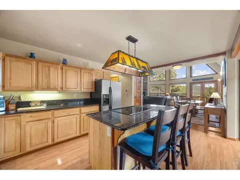 Kitchen - 12191 Tecumseh Trl, Conifer, CO 80433 photo 5 of 7