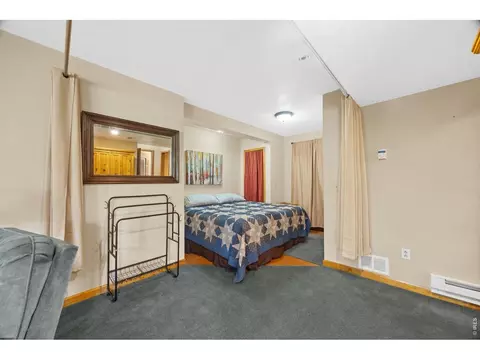 Bedroom - 12191 Tecumseh Trl, Conifer, CO 80433 photo 4 of 7