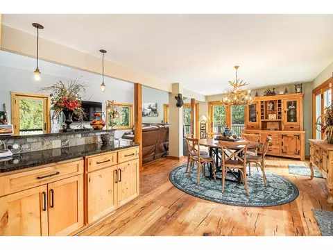 Dining - 270 Choctaw Rd, Lyons, CO 80540 photo 2 of 4