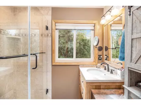 Bath - 270 Choctaw Rd, Lyons, CO 80540 photo 1 of 2
