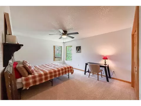 Bedroom - 1108 Eagle Dr, Lyons, CO 80540 photo 3 of 3