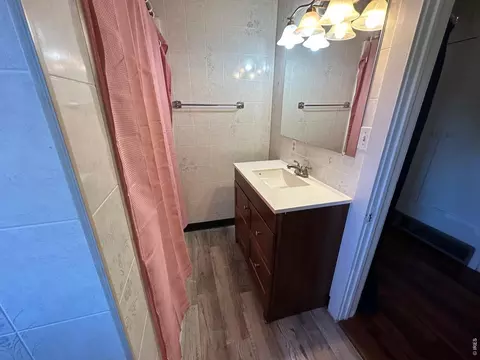 Bath - 90 Cedar Ave, Akron, CO 80720 photo 2 of 2