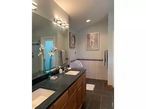 Bath - 3255 20th St, Boulder, CO 80304 photo 2 of 3