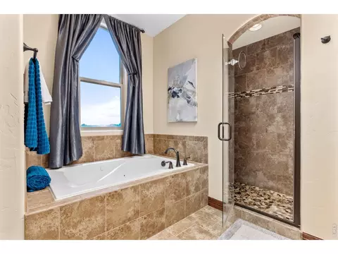 Bath - 7990 Saint St, Frederick, CO 80530 photo 3 of 5