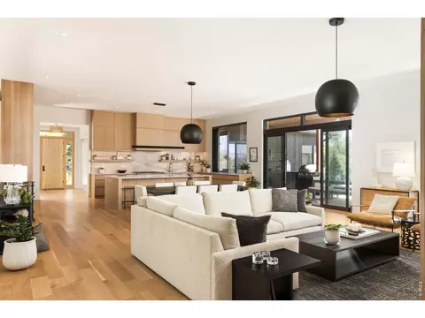 Living - 8003 Sagebrush Ct, Boulder, CO 80301 photo 3 of 4