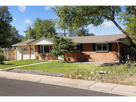 Exterior - 905 36th St, Boulder, CO 80303 photo 3 of 9