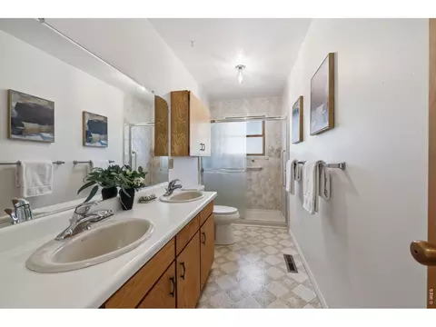 Bath - 3355 16th St, Boulder, CO 80304 photo 2 of 2