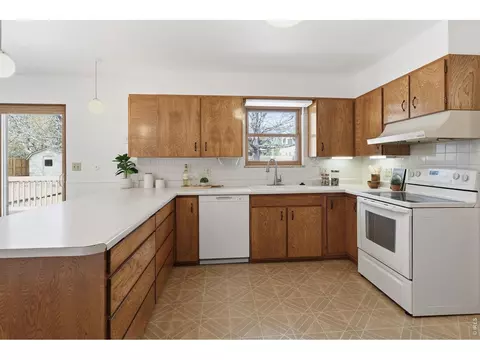 Kitchen - 3355 16th St, Boulder, CO 80304 photo 1 of 2