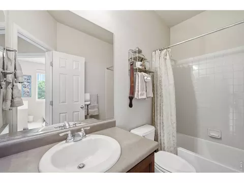 Bath - 520 Botley Ct, Windsor, CO 80550 photo 3 of 3