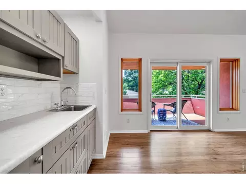 Kitchen - 3565 Martin Dr, Boulder, CO 80305 photo 5 of 6