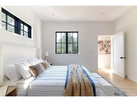 Bedroom - 2045 Alpine Dr, Boulder, CO 80304 photo 3 of 4
