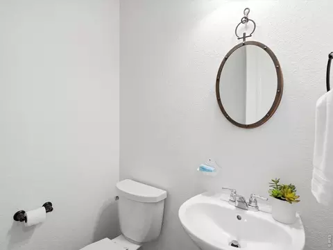 Bath - 12850 Crane River Dr, Longmont, CO 80504 photo 1 of 6