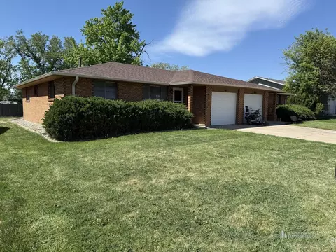 444 W 43rd St, Loveland, CO 80538