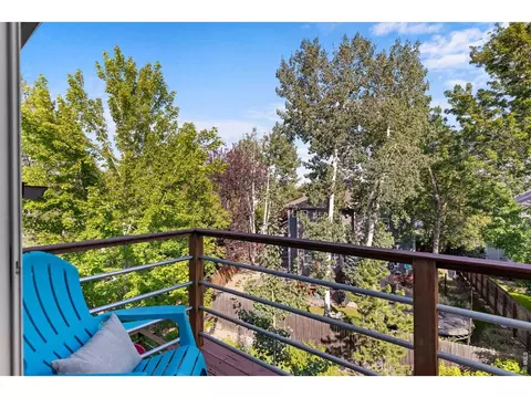 Exterior - 3966 Montclair Ln, Boulder, CO 80301 photo 4 of 10