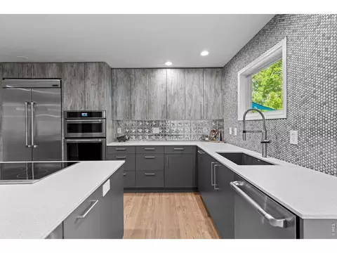 Kitchen - 3966 Montclair Ln, Boulder, CO 80301 photo 5 of 6
