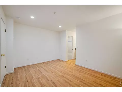 Living - 836 Walnut St #B, Boulder, CO 80302 photo 7 of 7