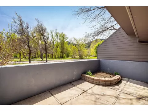 Exterior - 836 Walnut St #B, Boulder, CO 80302 photo 2 of 5
