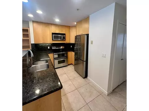 Kitchen - 836 Walnut St #B, Boulder, CO 80302 photo 3 of 3