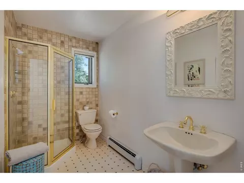 Bath - 495 S Cedar Brook Rd, Boulder, CO 80304 photo 2 of 5