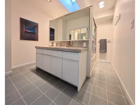 Bath - 495 S Cedar Brook Rd, Boulder, CO 80304 photo 3 of 5