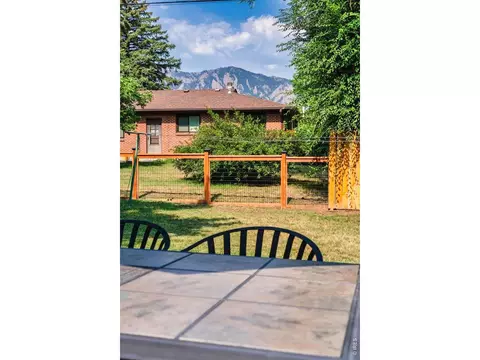 Exterior - 405 S 44th St, Boulder, CO 80305 photo 3 of 11