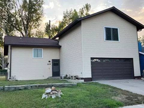 205 6th St, Mead, CO 80542