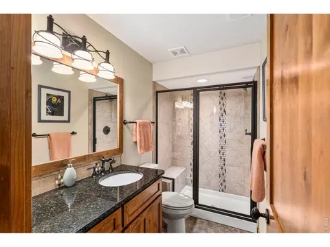 Bath - 6854 Pumpkin Ridge Dr, Windsor, CO 80550 photo 4 of 4