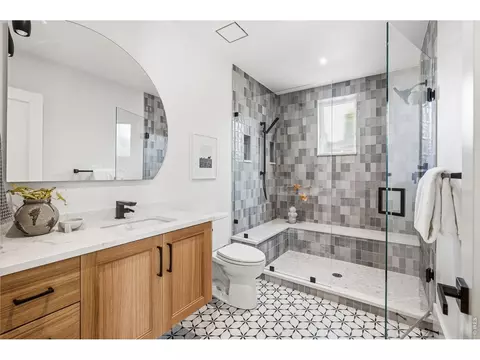 Bath - 1918 Pine St, Boulder, CO 80302 photo 1 of 4