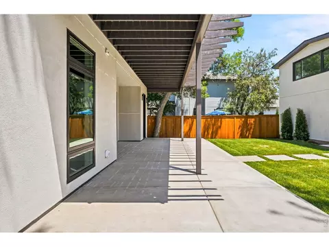 Exterior - 1918 Pine St, Boulder, CO 80302 photo 3 of 7