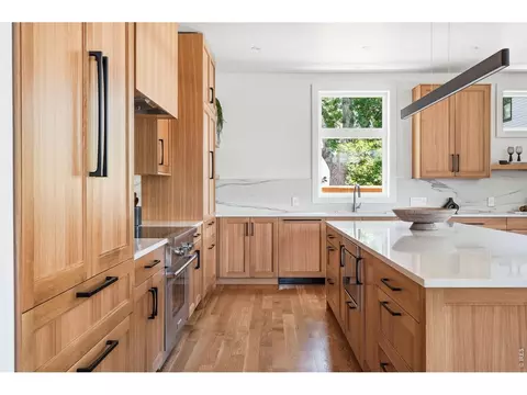 Kitchen - 1918 Pine St, Boulder, CO 80302 photo 3 of 4