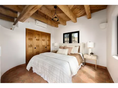 Bedroom - 6877 Marshall Dr, Boulder, CO 80303 photo 5 of 5