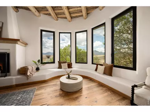 Living - 6877 Marshall Dr, Boulder, CO 80303 photo 2 of 4