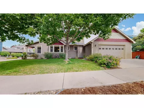 Exterior - 1030 5th St, Berthoud, CO 80513 photo 12 of 14