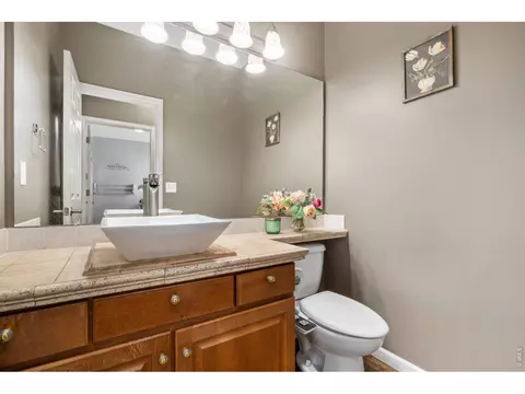 Bath - 1901 Reflection Pl, Windsor, CO 80550 photo 3 of 6