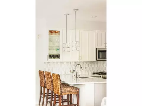 Kitchen - 4121 Lonetree Ct, Boulder, CO 80301 photo 4 of 5