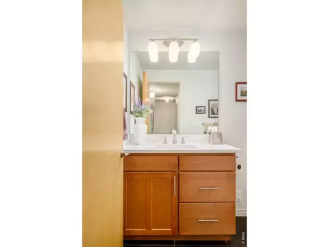 Bath - 4121 Lonetree Ct, Boulder, CO 80301 photo 8 of 8