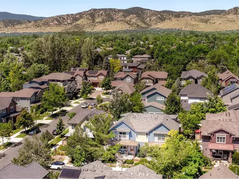 View/Area - 4121 Lonetree Ct, Boulder, CO 80301 photo 2 of 7