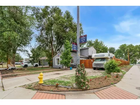Exterior - 5200 Dover St, Arvada, CO 80002 photo 2 of 3
