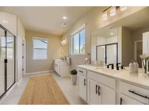 Bath - 330 Rustic Barn Ln, Berthoud, CO 80513 photo 1 of 5