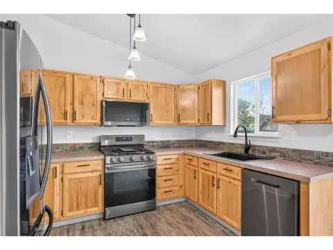 Kitchen - 408 Suzann St, Wiggins, CO 80654 photo 1 of 4