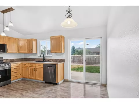 Kitchen - 408 Suzann St, Wiggins, CO 80654 photo 4 of 4