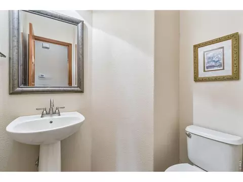 Bath - 1536 Yonkee Dr, Windsor, CO 80550 photo 2 of 5