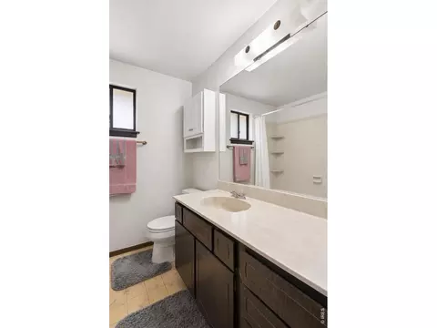 Bath - 6809 Harvest Rd, Boulder, CO 80301 photo 1 of 2