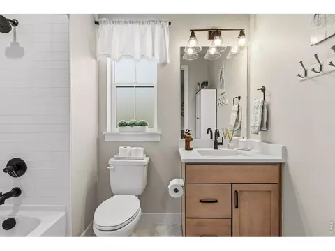 Bath - 1724 Barefoot Dr, Windsor, CO 80550 photo 4 of 6