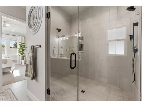 Bath - 1724 Barefoot Dr, Windsor, CO 80550 photo 2 of 6